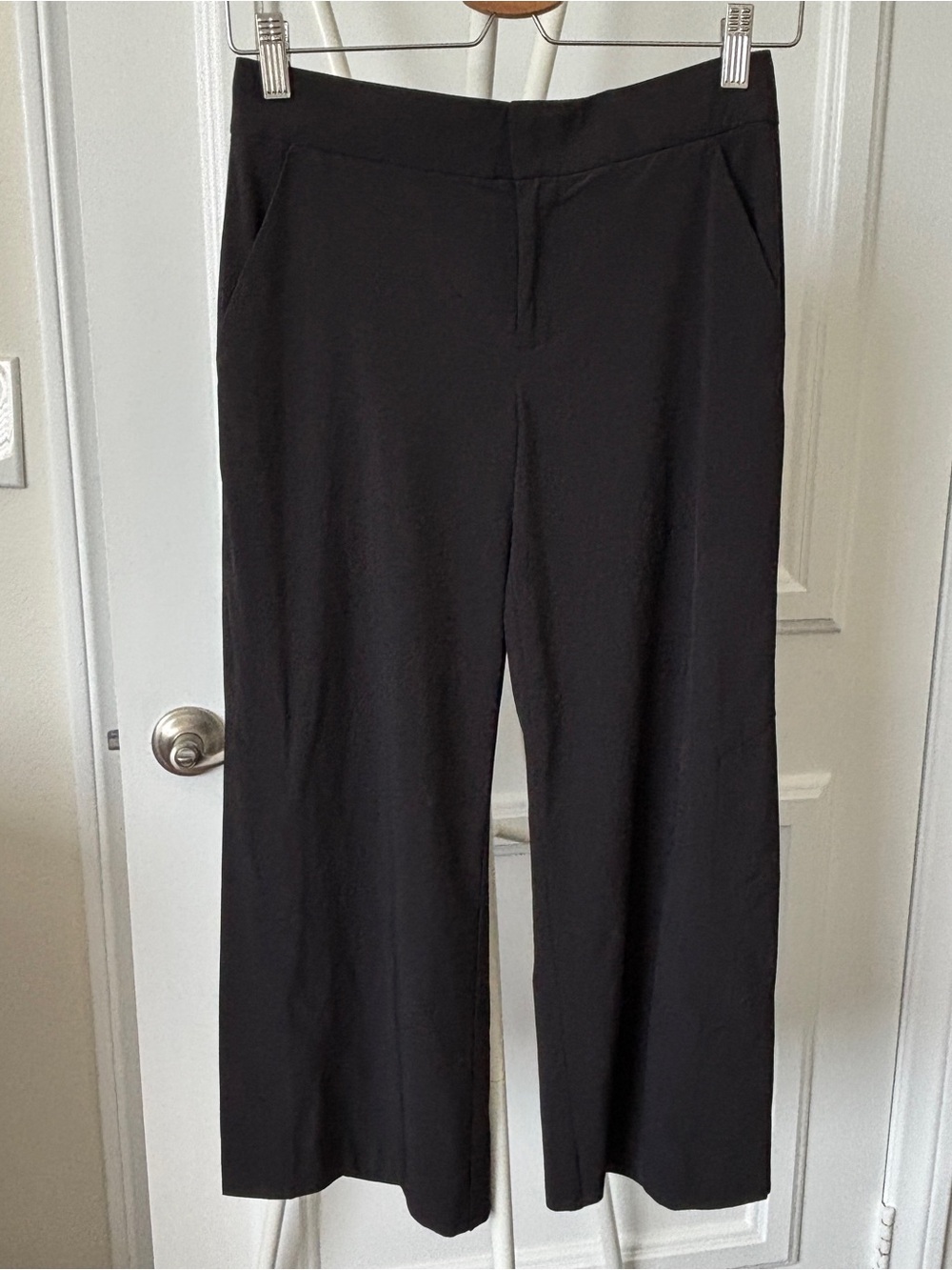 Great Condition Athleta Tribeca Cropped Wide Leg Pants Size 2P Black